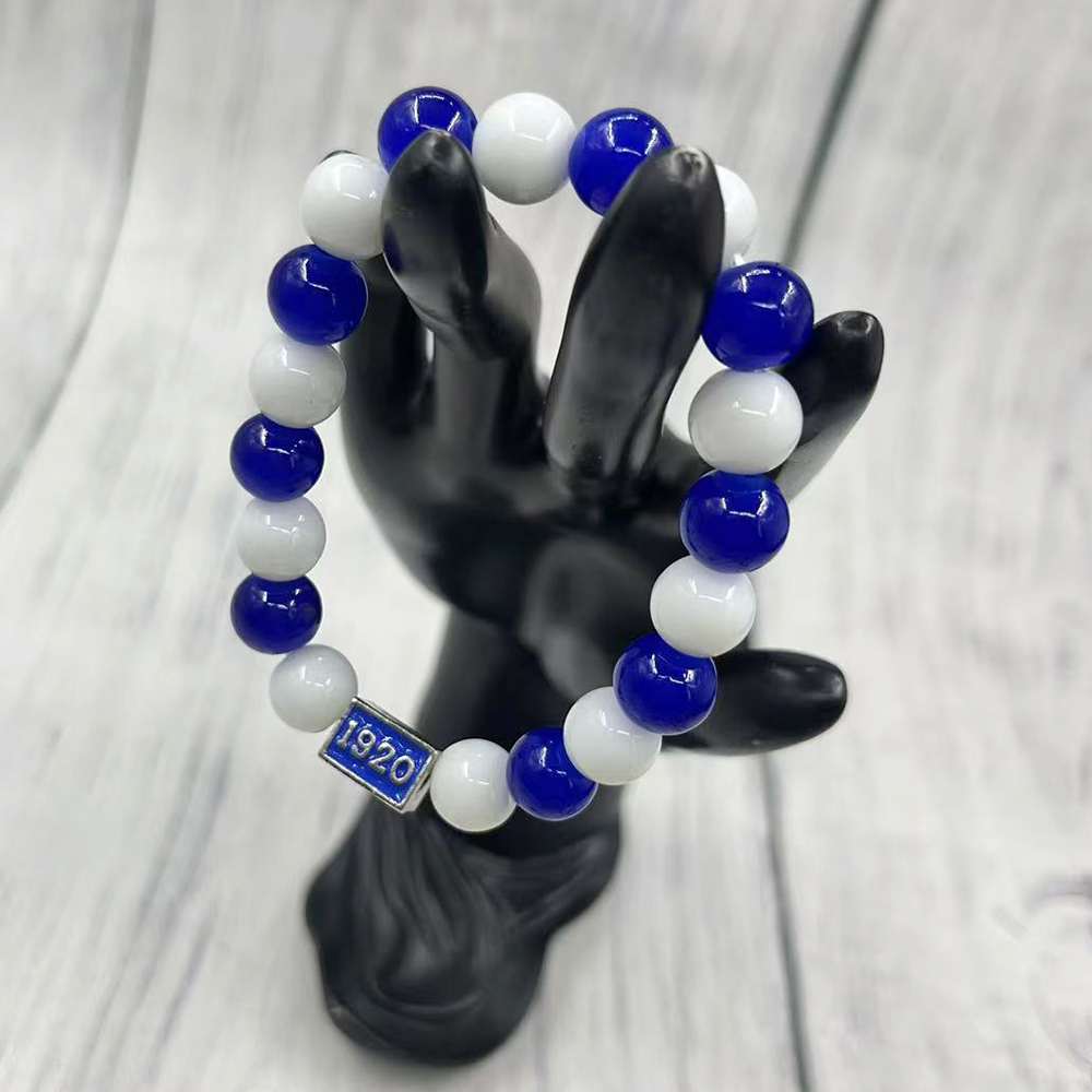 Blau-weißes Glasperlen-Armband – Women'S Fashion In 1920 Bewertung und Preis