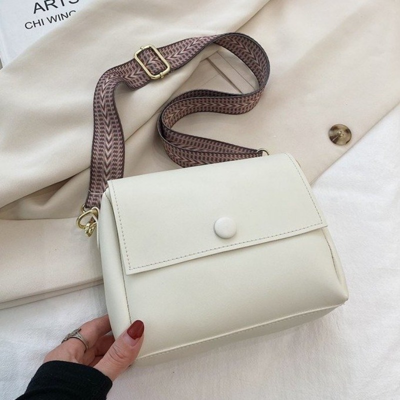 Ikonische Designer-Wickeltasch – Women Fashion Icon Bewertung und Preis